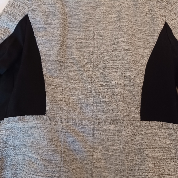 Blazer - Picture 4 of 4